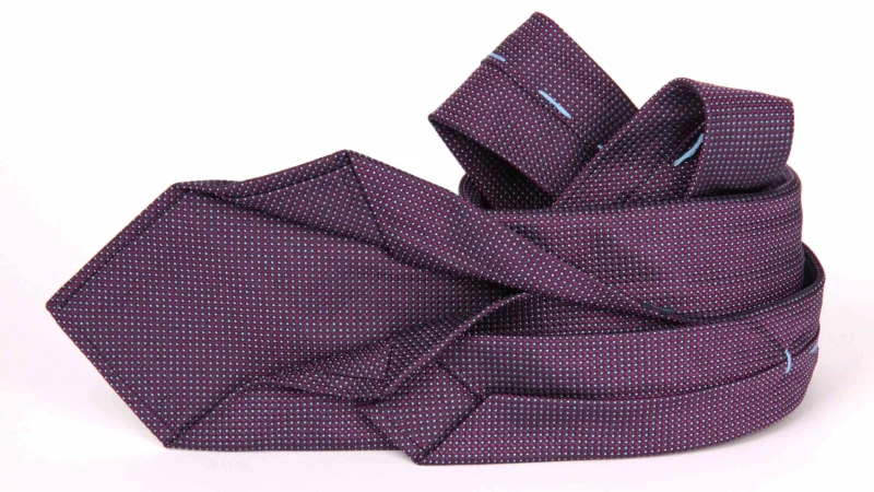 Six-fold with decorative stitching